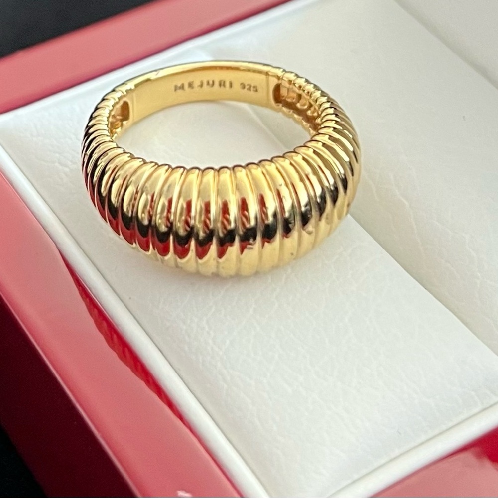 Mejuri Gold Croissant Women’s Ring